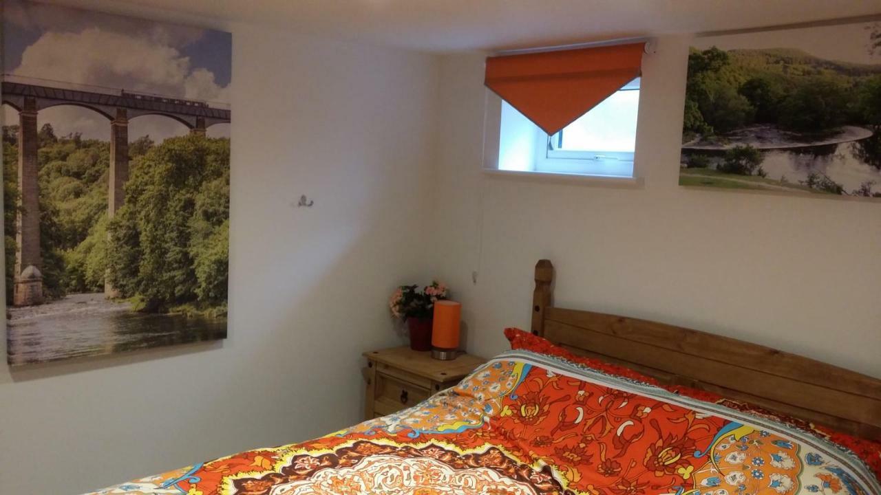 Appartement Welsh Row House à Llandegla Extérieur photo