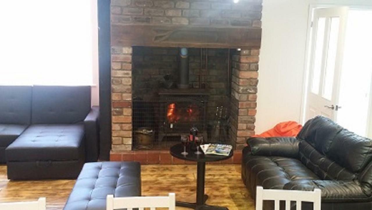 Appartement Welsh Row House à Llandegla Extérieur photo